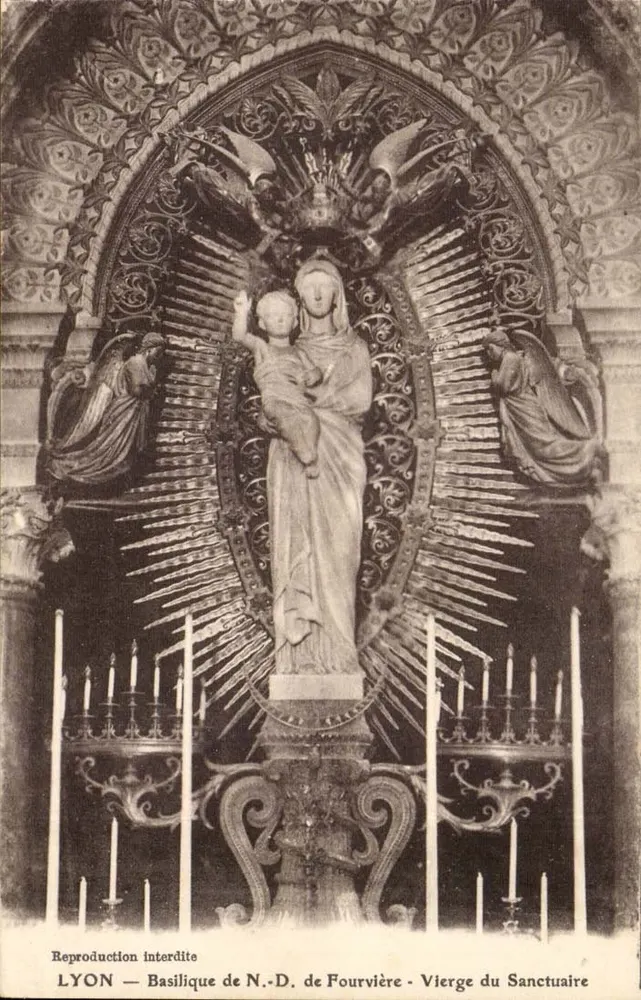 LYON — Basilika Notre-Dame de Fourvière — Jungfrau des Heiligtums - Vorderseite