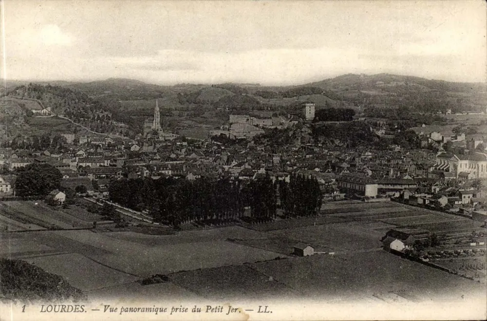 Lourdes — Panoramablick vom Petit Jer — LL. - Vorderseite