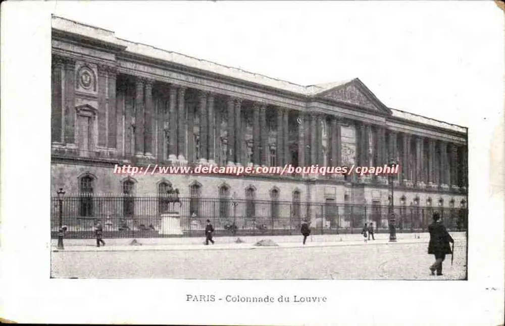 PARIS - Colunata do Louvre — vista arquitetônica — editor Delcampe - Frente
