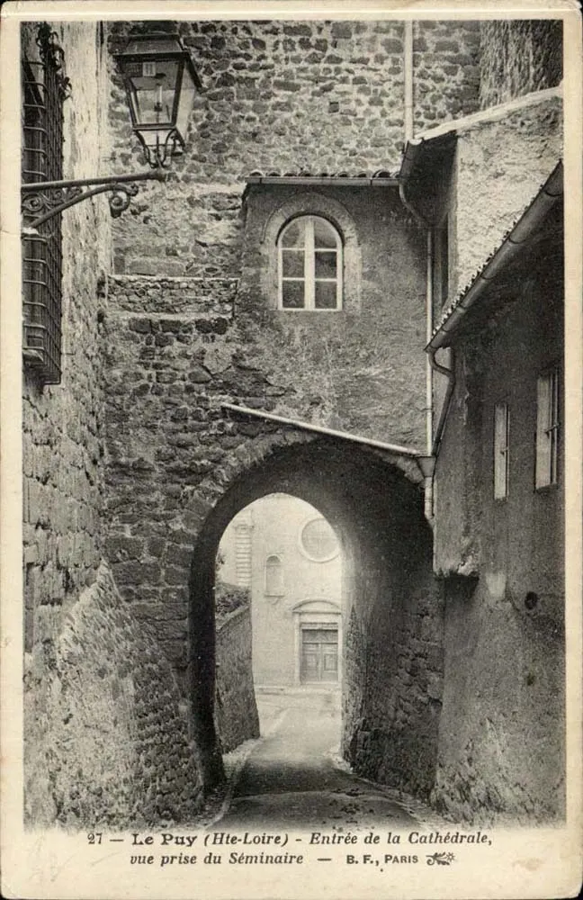 Le Puy (Hte-Loire) — Eingang zur Kathedrale, Aufnahme vom Seminar — B.F., PARIS - Vorderseite