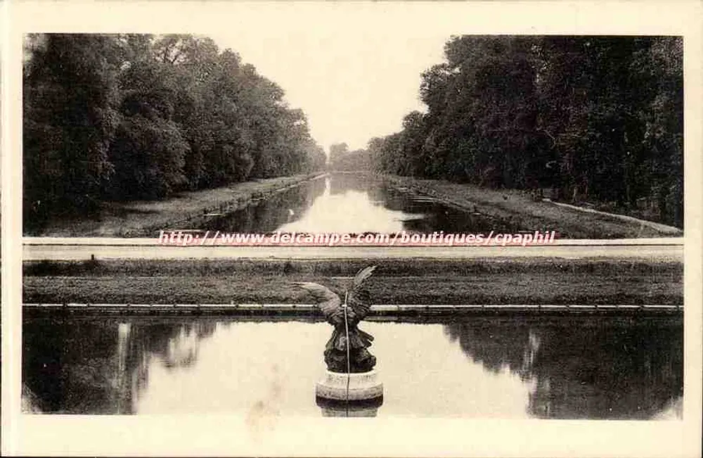 Castelo de Fontainebleau — O Canal — Edição dos Museus Nacionais - Frente
