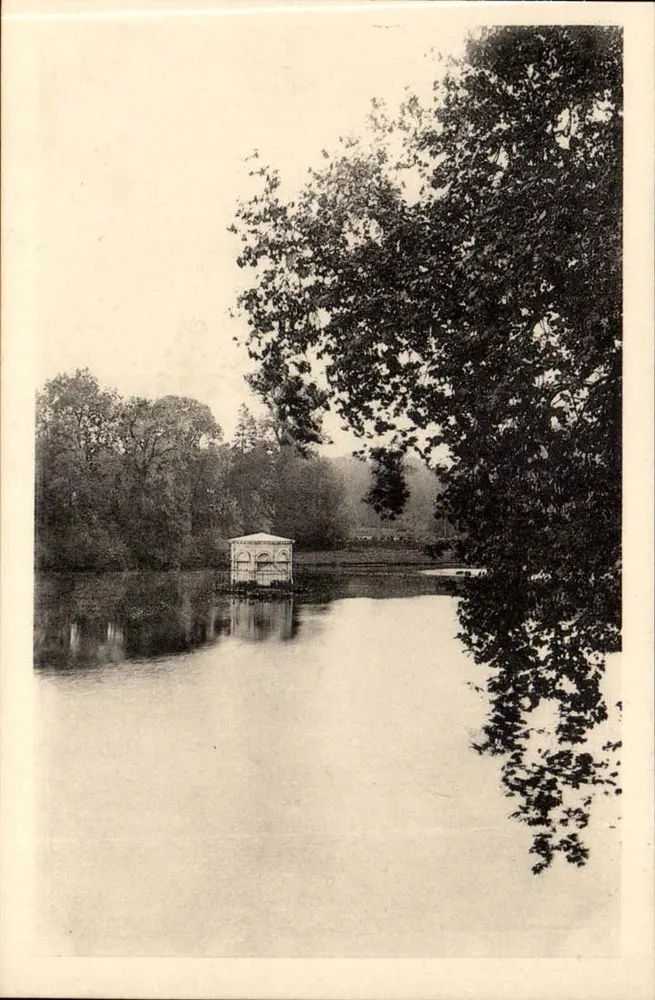O lago das Carpas — Castelo de Fontainebleau — Édition des Musées Nationaux n°142 - Frente