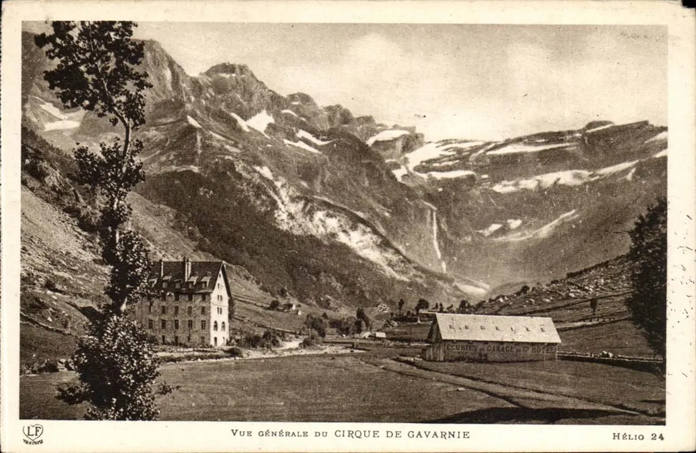 Vista geral do circo de Gavarnie — Hélios 24 — editor Hélios - Frente