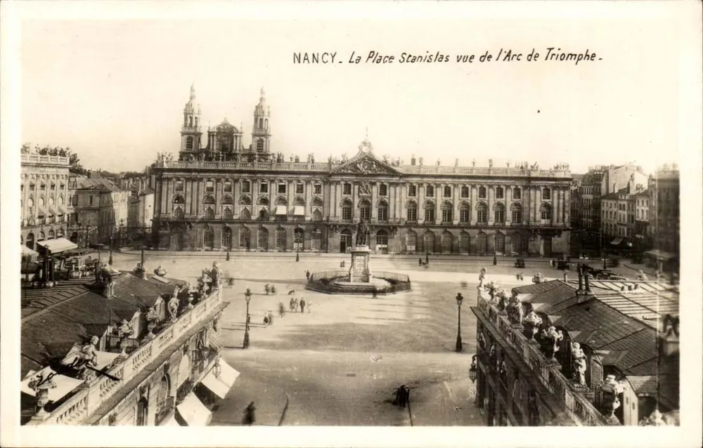 NANCY - Plac Stanisława widziany z Arcu Triumfalnego - Wydawnictwo V. Roquette - Awers