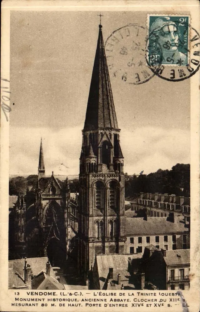 Vendôme (L.&C.) — Die Kirche der Dreifaltigkeit (Westen) — Historisches Denkmal, ehemalige Abtei, Turm aus dem 13. und 15. Jahrhundert - Vorderseite
