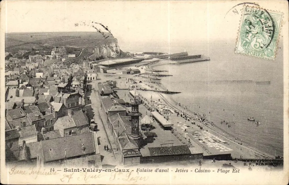 Saint-Valéry-en-Caux — Falaise d'aval, Jetées, Casino, Plage Est — B. F., Paris - Vorderseite