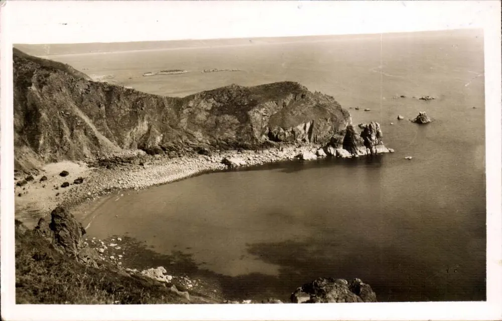 Cabo da Hague — A Normandia Pitoresca — Editor: Photo Veritable - Frente