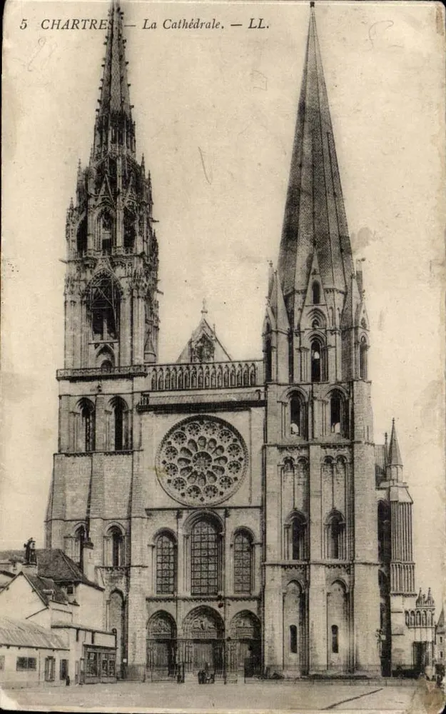 Chartres — A Catedral — LL. - Frente