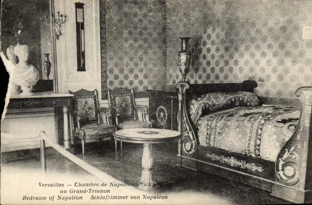 Versailles — Zimmer Napoleons im Grand Trianon - Vorderseite