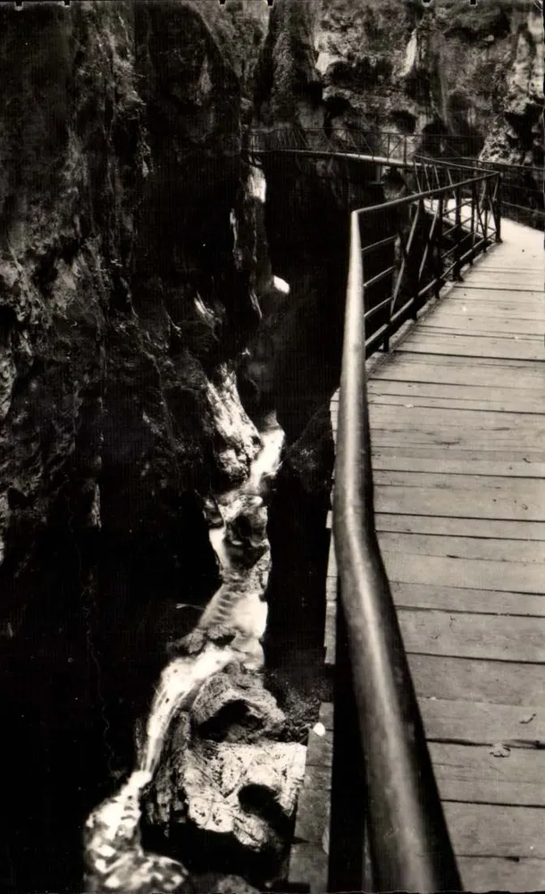 Gorges do Fier — Annecy — Edição 'Gîte' Annecy - Frente