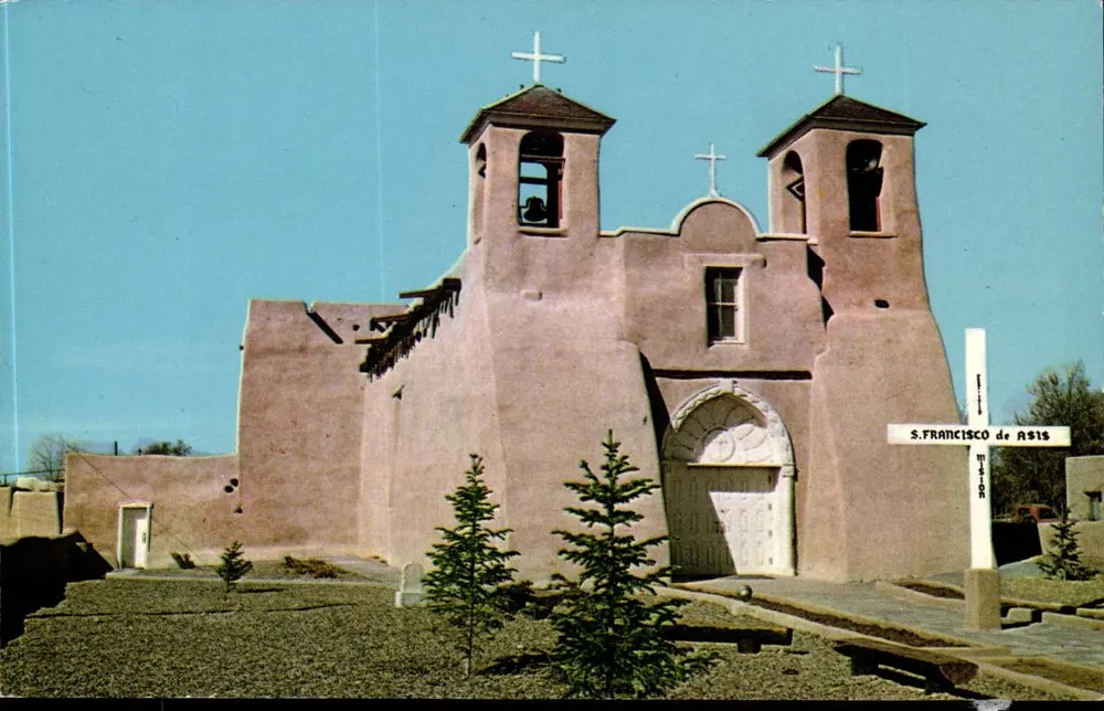 San Francisco de Asís Mission — Ranchos de Taos, New Mexico — Distributed by Southwest Post Card Co., Albuquerque, N.M. - Vorderseite