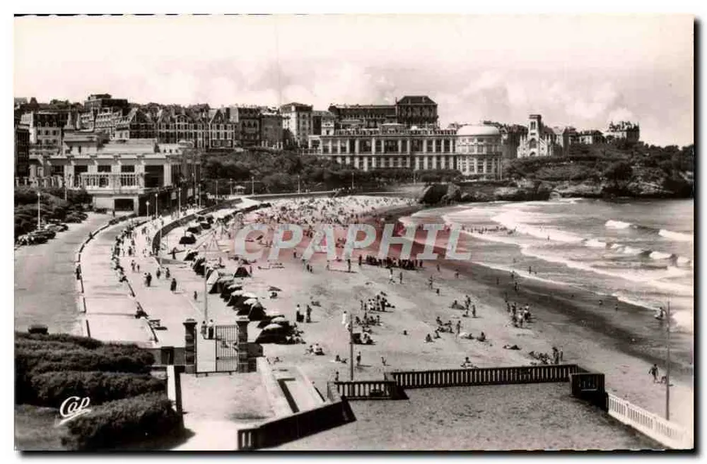 Biarritz - Die Grande Plage in Richtung Bellevue Casino — REAL-PHOTO C.A.P. - Paris, n°105 - Vorderseite