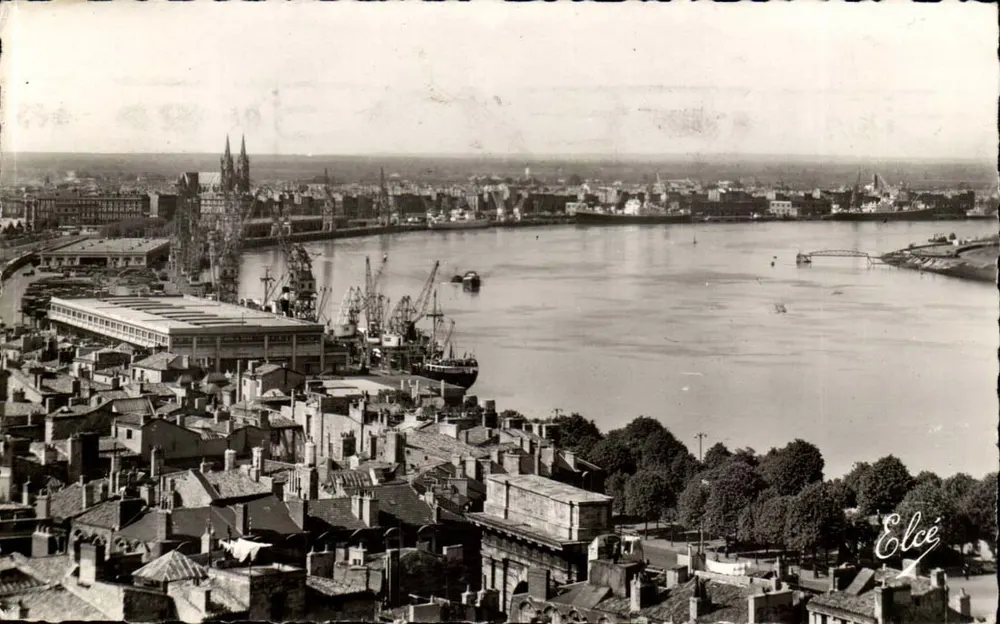Vista aérea da Baía — Bordeaux — Editor Elcé - Frente