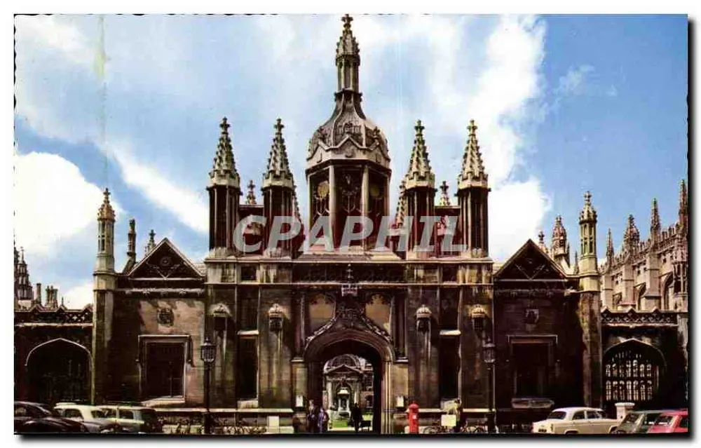 King's College, Portão Principal, Cambridge — Série de Cor Natural — The Photographic Greeting Card Co. Ltd. Londres, n° C15215 - Frente