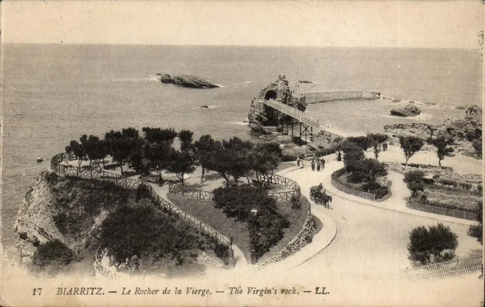 Biarritz — O Rocher de la Vierge — LL. — N° 17 - Frente