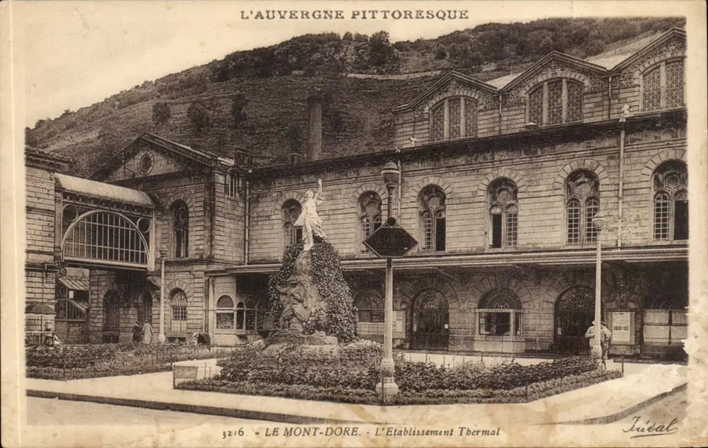 Mont-Dore - Das Thermalbad — Die malerische Auvergne, Nr. 3216, Verlag Idéal - Vorderseite