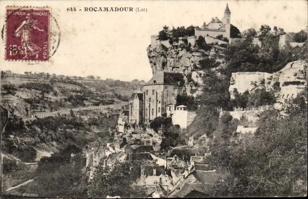 Rocamadour (Lot) — vista panorâmica do vilarejo elevado e da igreja — Edição da Livraria de Saint-Girons - Frente