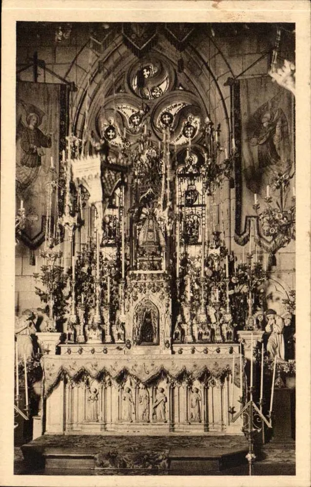 Innenansicht der Kirche Notre-Dame de Beaulard — Ausstellung — Das Imager von Notre-Dame de Beaulard, Cholet - Vorderseite