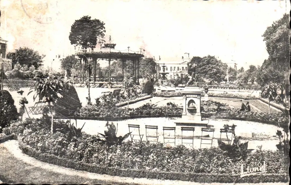 Jardim do Mail — Angers — M. Chétien & Fils, Reprod. Interdite - Frente
