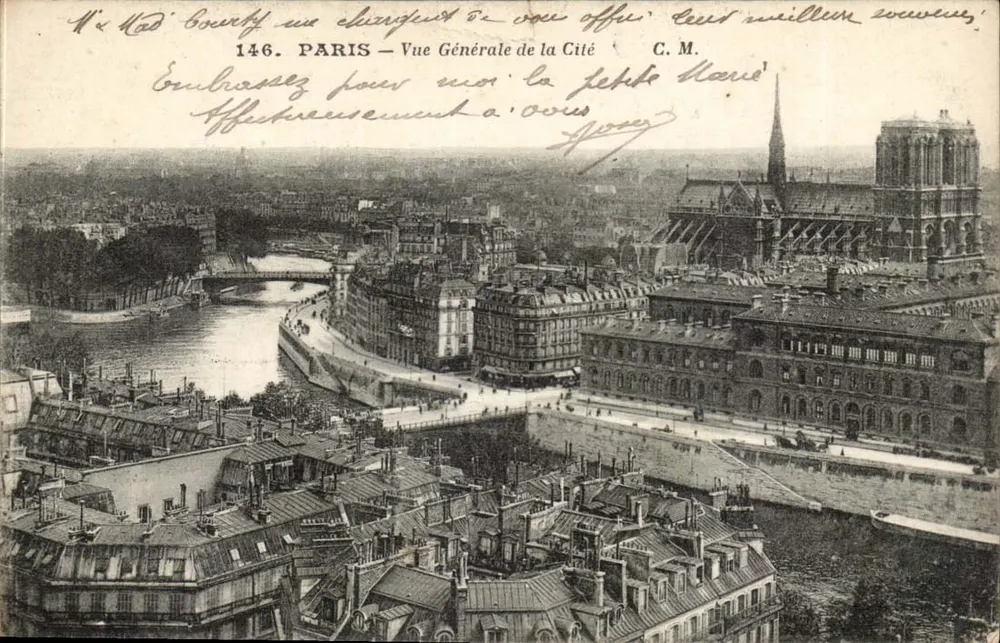 Paris — Vista Geral da Cidade — C.M. n°146 - Frente