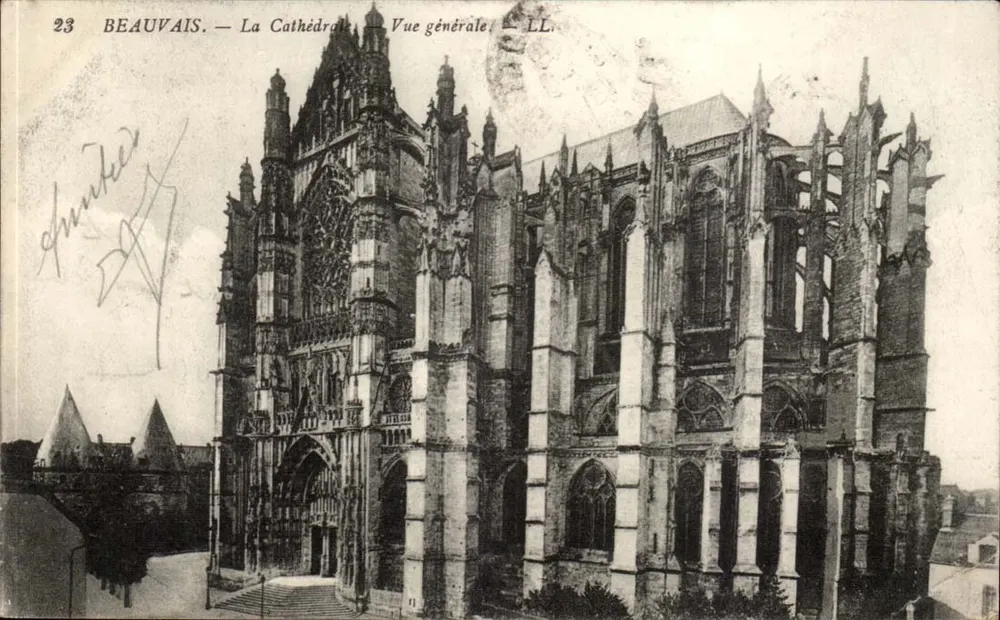Beauvais — A Catedral — Vista geral — LL. - Frente