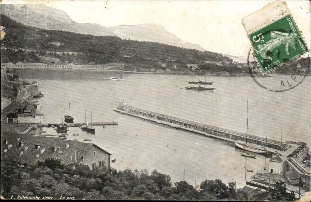 Villefranche-sur-Mer — O porto — Editor: Paris, imp. A. Bégué - Frente