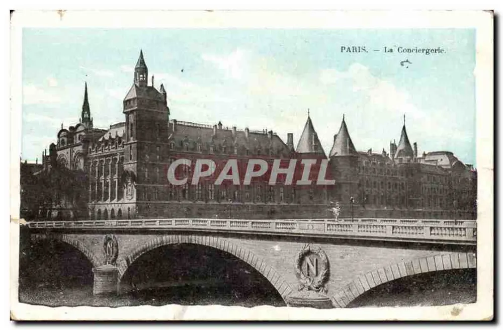 Paris — A Conciergerie - Frente