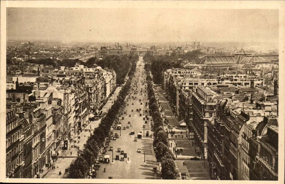 Paris... beim Spazieren — Die Avenue des Champs-Élysées von der Arc de Triomphe aus gesehen — Éditions d'A1 YVON, Paris - Vorderseite
