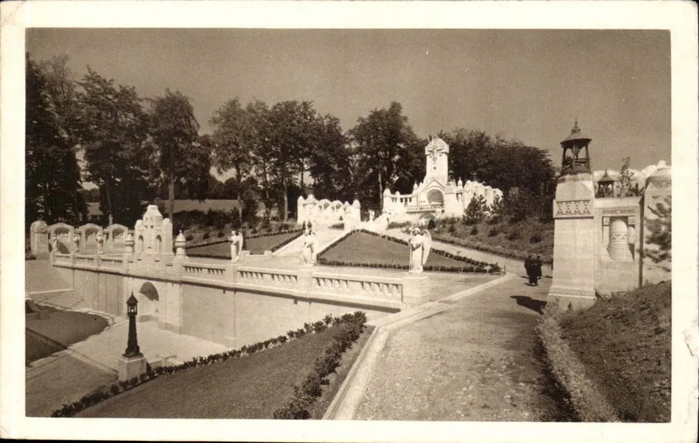 Die Basilika von Lisieux — Der äußere Weg des Kreuzes — Allgemeiner Blick — Verlag Rapoport, Nr. 9 - Vorderseite