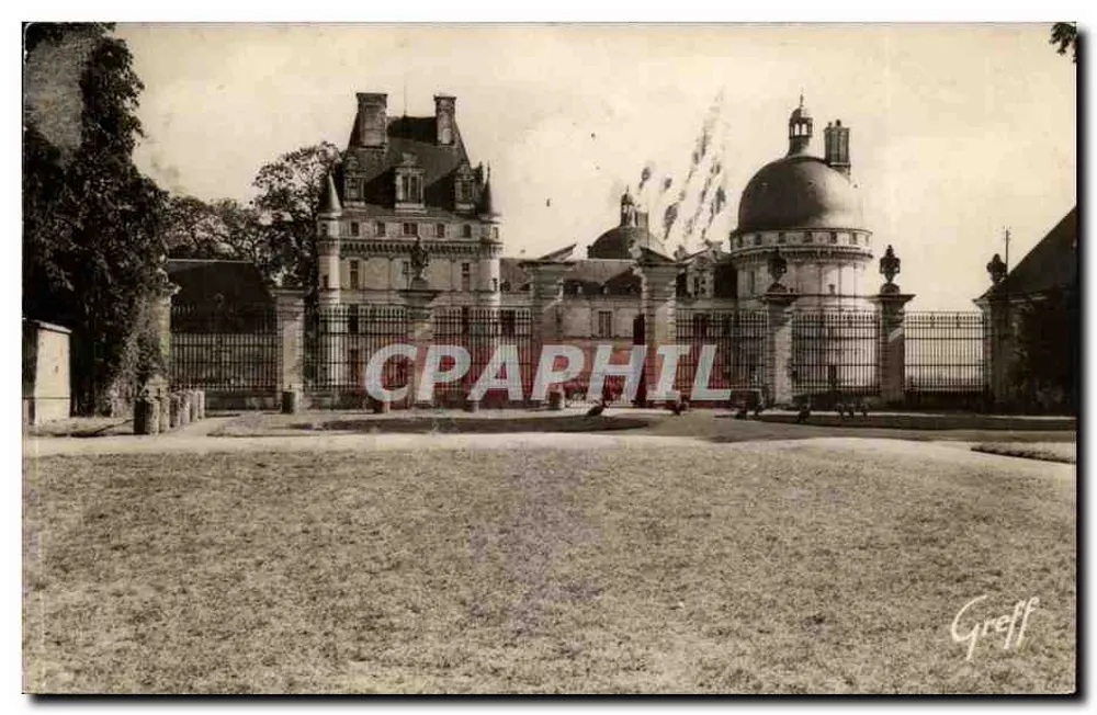 O Castelo de Blois — Visão do castelo com seu observatório — Editor Greff - Frente