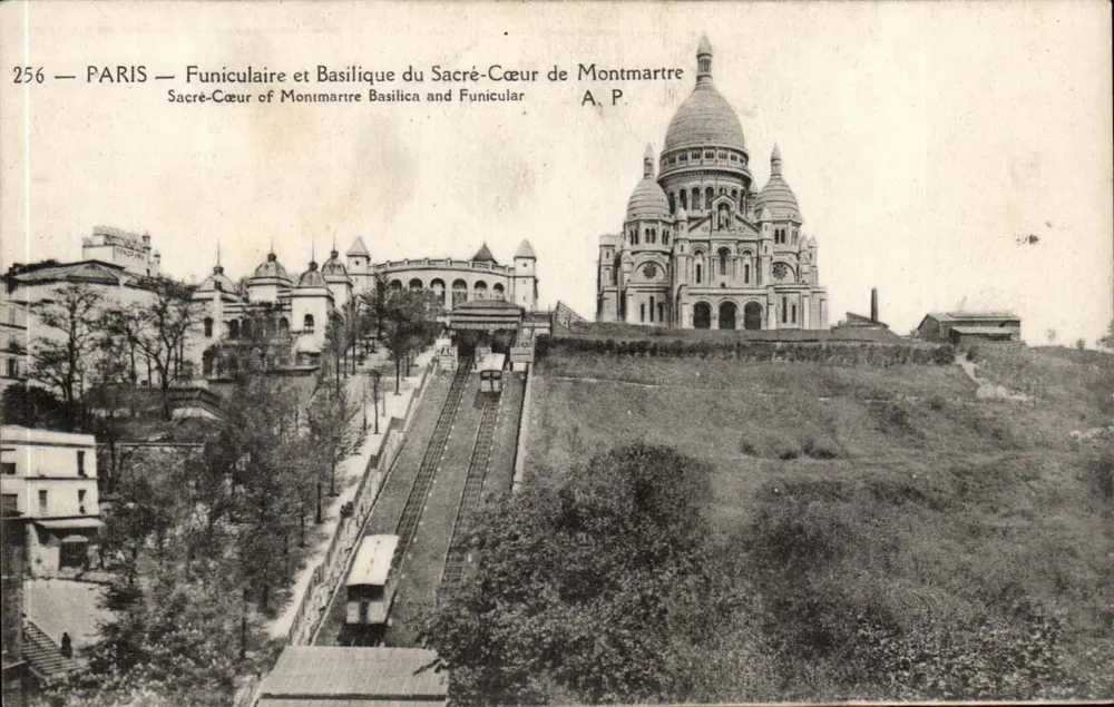 Paris — Seilbahn und Basilika des Heiligen Herzens von Montmartre — A.P. n°256 - Vorderseite