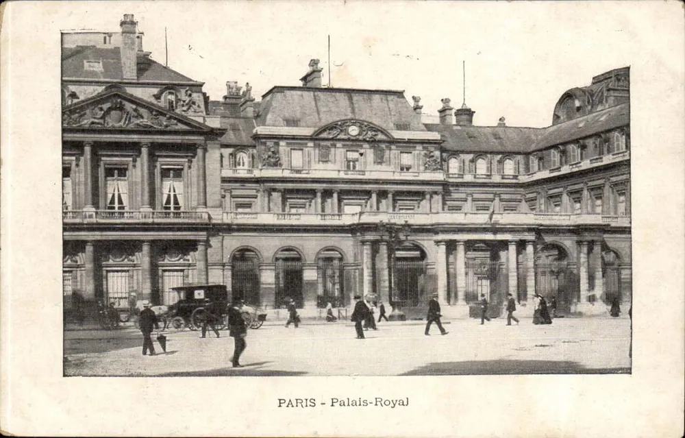 Paris - Palais-Royal — vista da praça e dos edifícios — editor não identificado - Frente