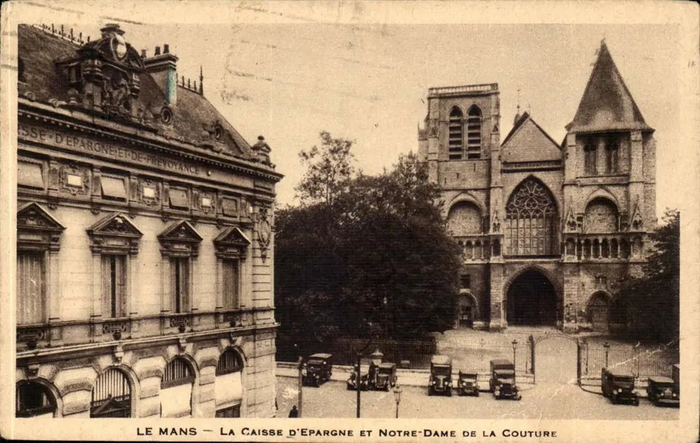 Le Mans — Die Sparkasse und Notre-Dame de la Couture - Vorderseite