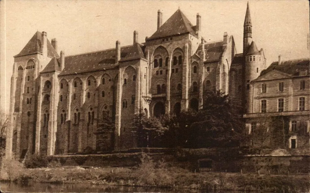 Das Kloster Solesmes — Die Gebäude von 1896, gesehen von der Île Saint-Clément — Ausgabe der « Amis de Solesmes » - Vorderseite