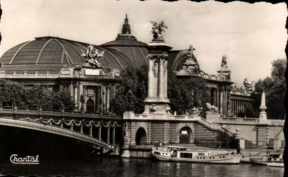 Der Grand Palais und der Pont Alexandre III — Verleger Chantal, Seriennummer nicht sichtbar - Vorderseite
