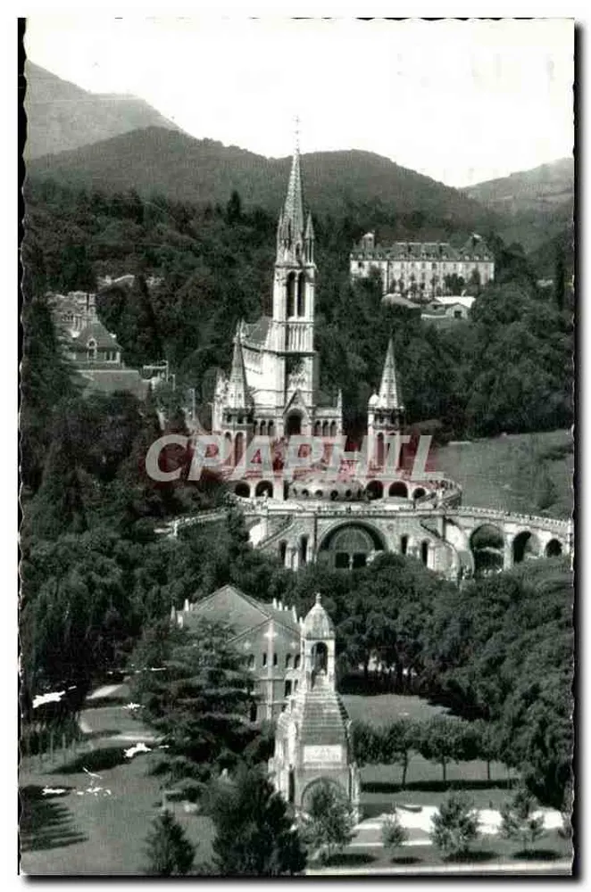Lourdes — Die Basilika und das Denkmal für die Gefallenen der Alliierten — Photo Quinault, Lourdes-Ausgabe - Vorderseite