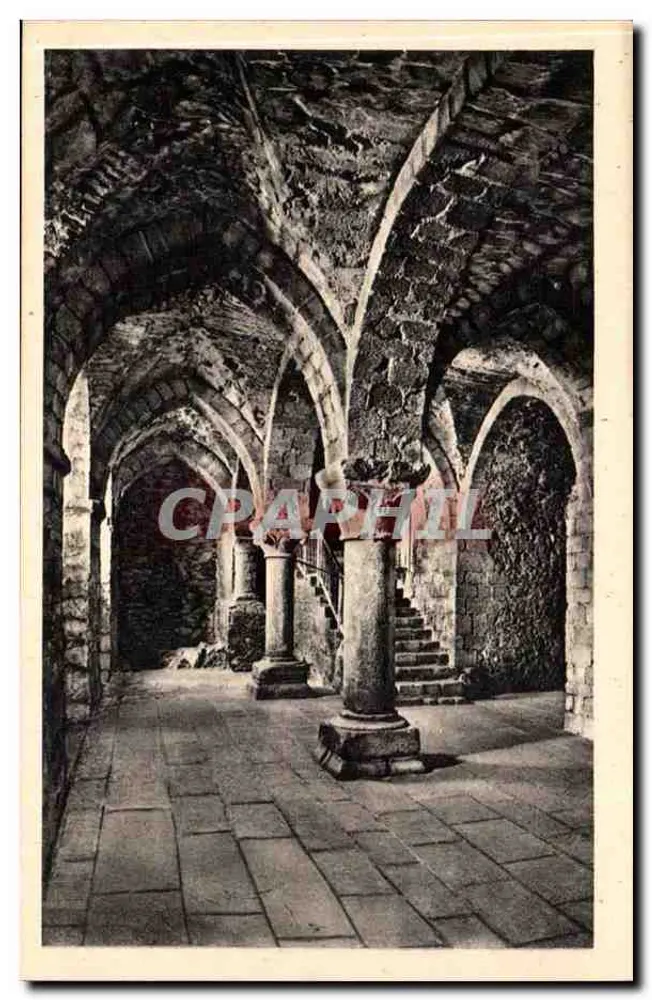 Interior de la abadía del Mont-Saint-Michel — Sala del Aquilon — editor Servicio Comercial Monuments Historiques - Anverso