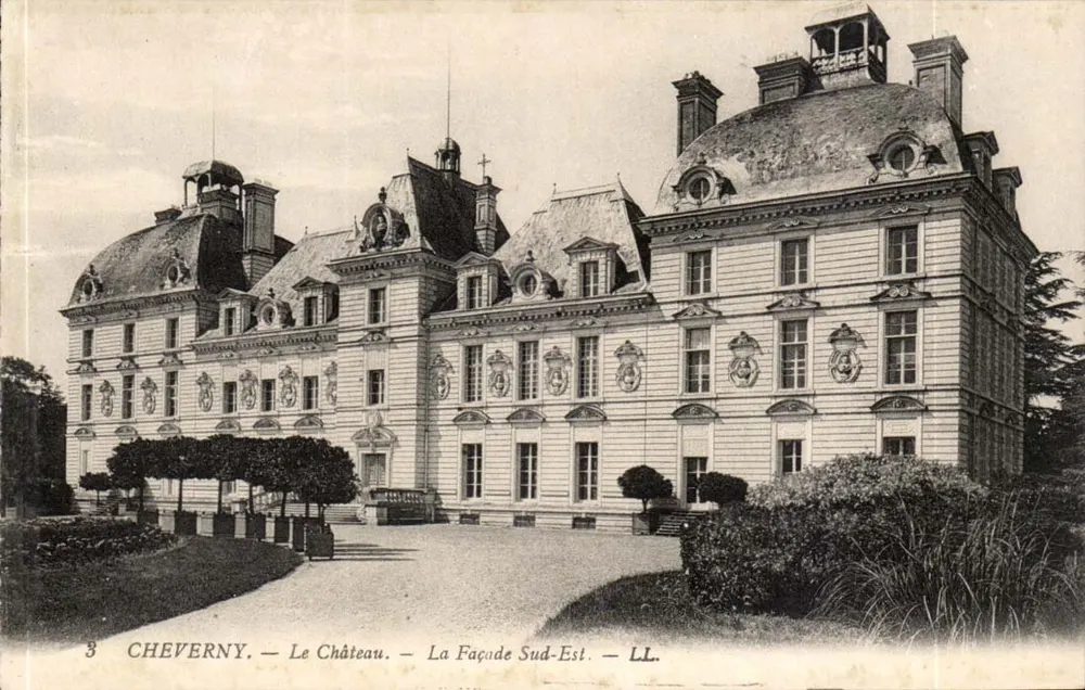 Cheverny — O Castelo — A Fachada Sudeste — LL. - Frente