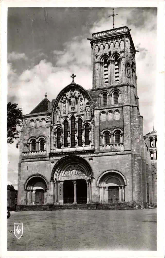 Vézelay — Basílica do Século XII — Éditions du LYS, Miramas - Frente
