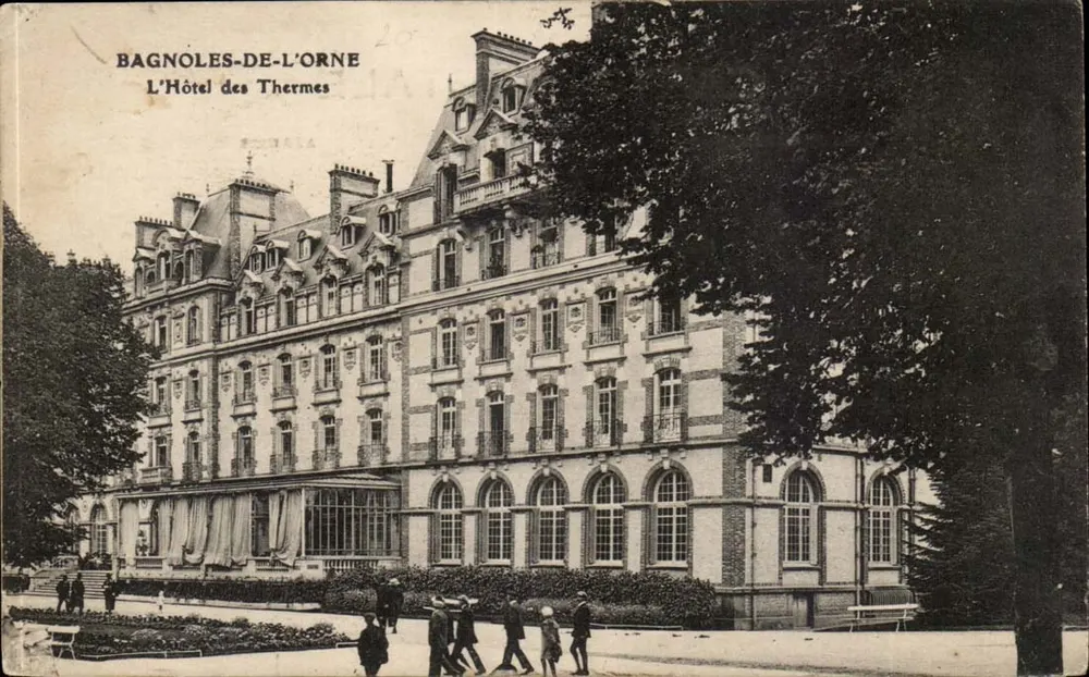 Bagnoles-de-l'Orne — O Hotel dos Termas — editor anônimo - Frente