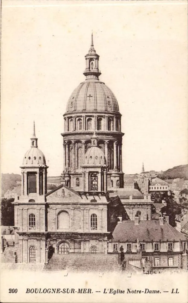 Boulogne-sur-Mer — Kirche Notre-Dame — LL - Vorderseite