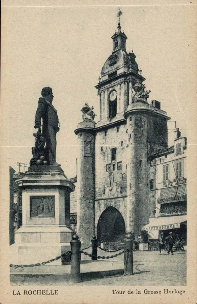 La Rochelle — Turm der Großen Uhr und Statue — unbekannter Verleger - Vorderseite