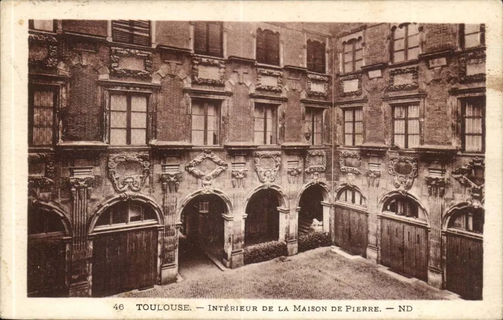 Toulouse — Interior da Casa de Pierre — ND — N°46 - Frente