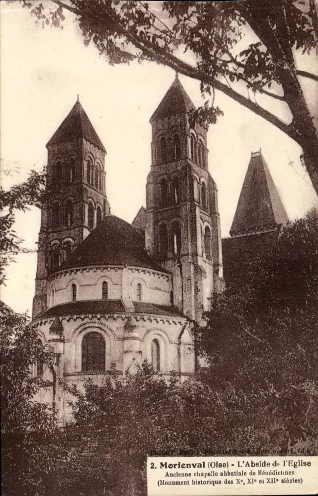 Morienval (Oise) - Die Apse der Kirche - Ehemalige Abteikapelle aus dem 11. und 12. Jahrhundert - Vorderseite
