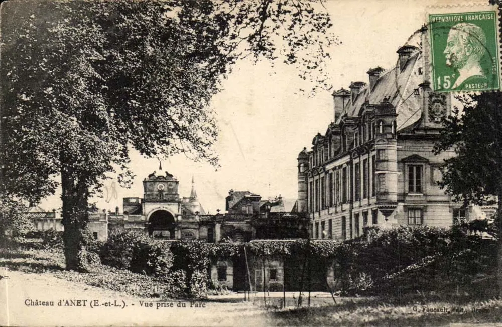 Castelo de ANET (E.-et-L.) - Vista tirada do Parc - G. Ponceault, editor, Dreux - Frente