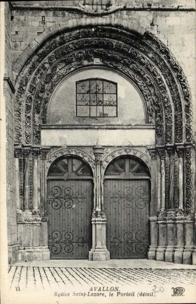 Avallon — Kirche Saint-Lazare, der Portal (Detail) — JND Phot. - Vorderseite