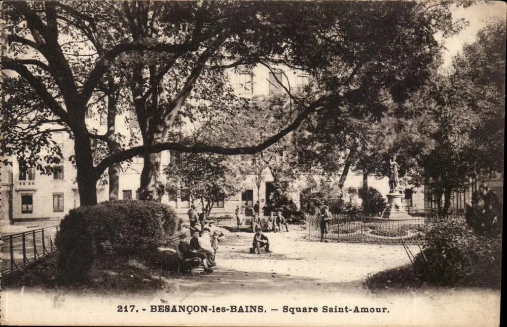 Besançon-les-Bains — Praça Saint-Amour — editor Ch. Girardon & Cie - Frente