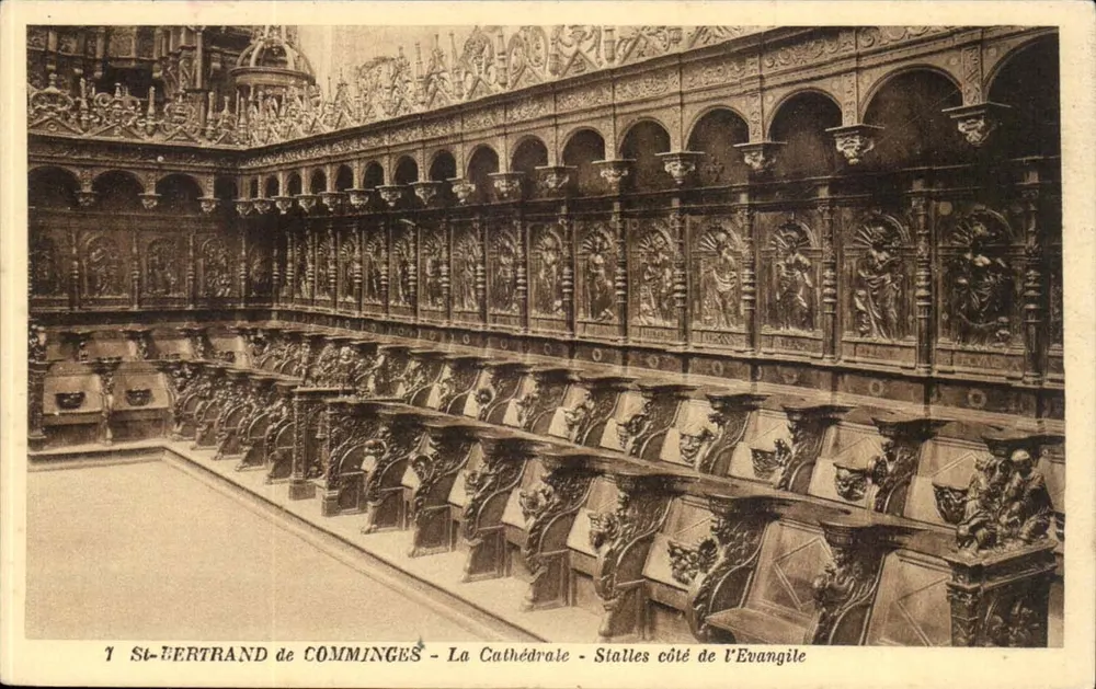 St-Értrand de Comminges - Die Kathedrale - Bänke auf der Evangeliseiten Seite - Vorderseite