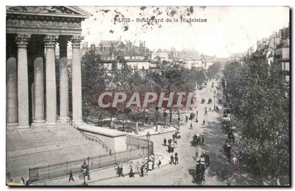 Paris - Boulevard de la Madeleine — Blick auf den Tempel der Madeleine mit Promenade - Vorderseite