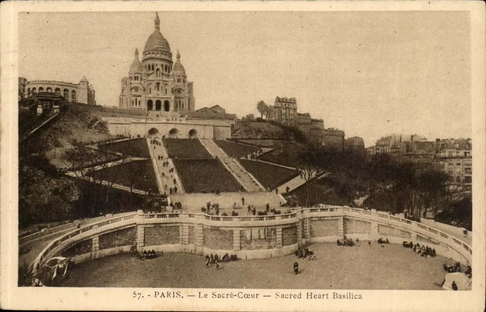 Paris — Der Sacré-Cœur — Basilika des Heiligen Herzens — 57 - Vorderseite